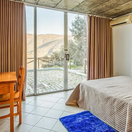 Cozy In Freixo De Espada C With Kitchen