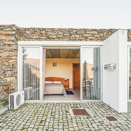 Appartamento Cozy In Freixo De Espada C With Kitchen Freixo de Espada à Cinta